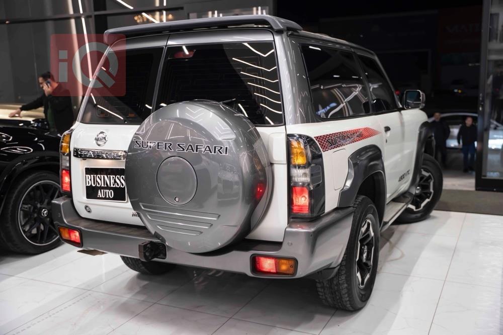 نيسان باترول سفاري